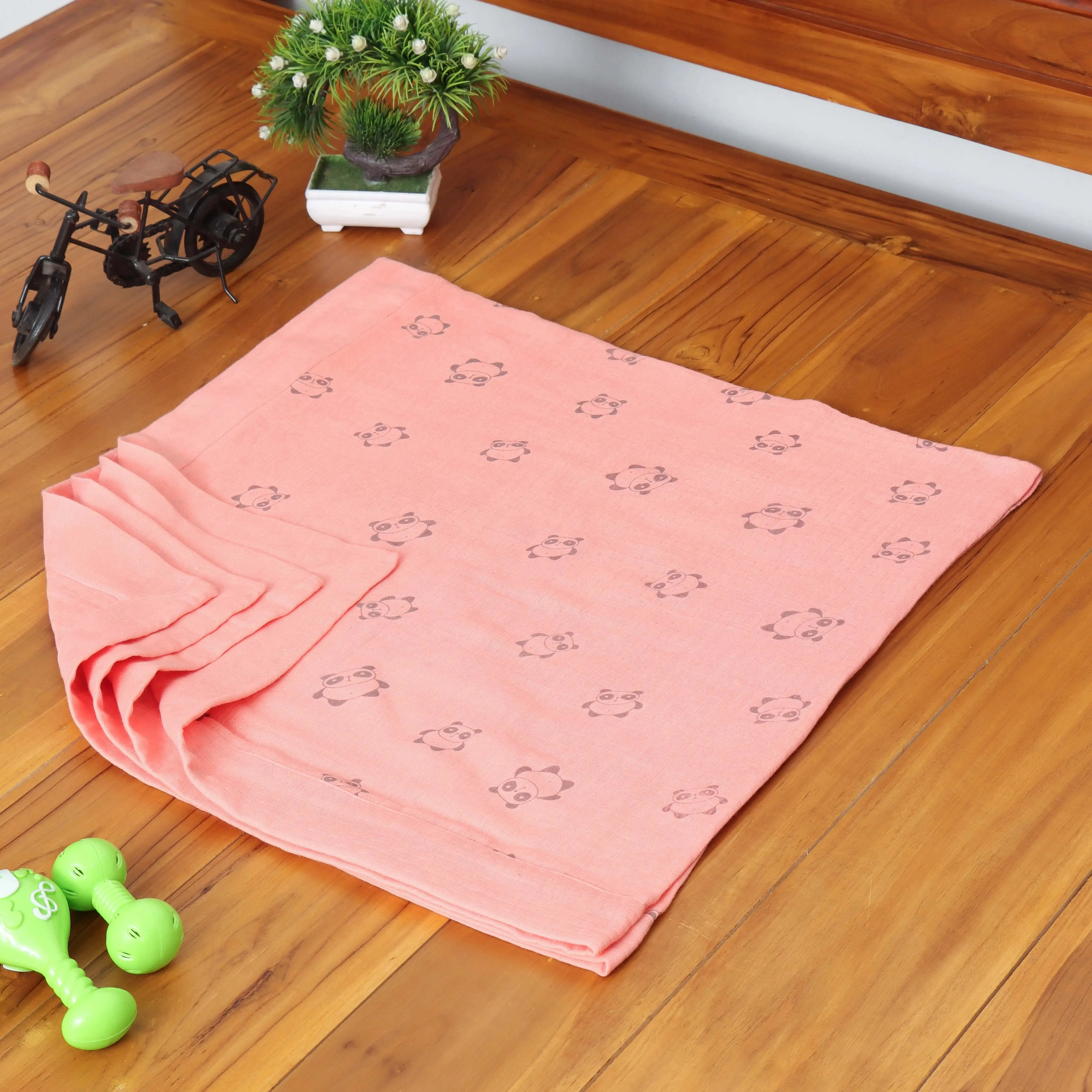 Doodle Dreams: Adorable 6-Layer Blanket with Fun Prints